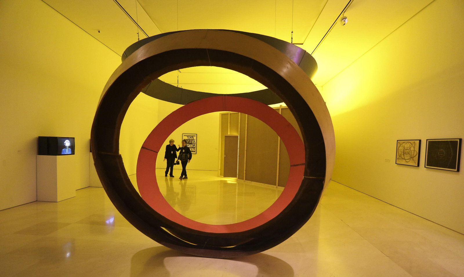 Fotos de la exposición de Bruce Nauman en el Museo Picasso Málaga