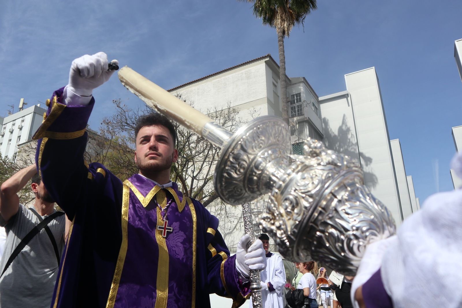 Lunes Santo, Hermandad del Cautivo
