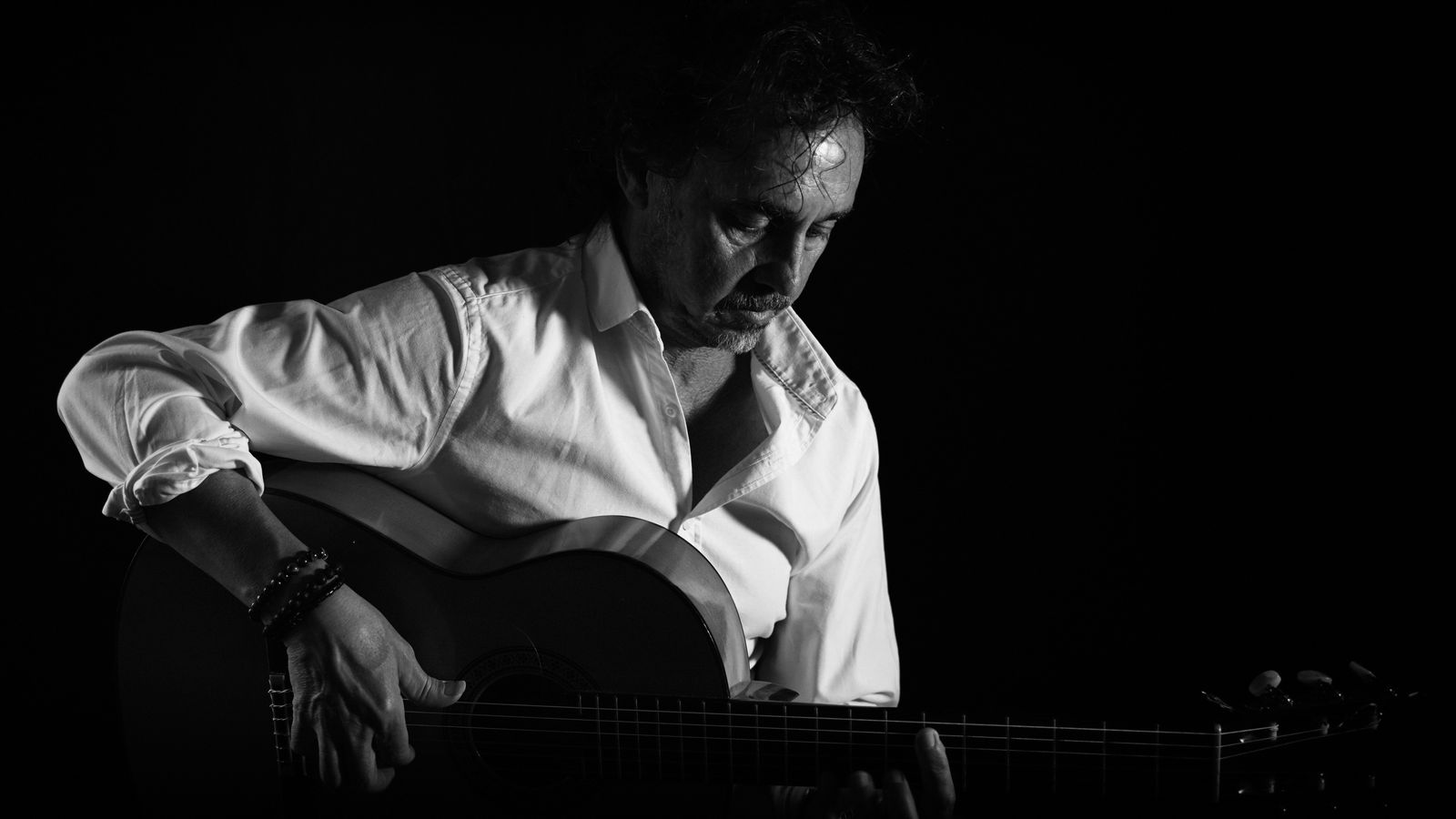 El guitarrista Paco Serrano.