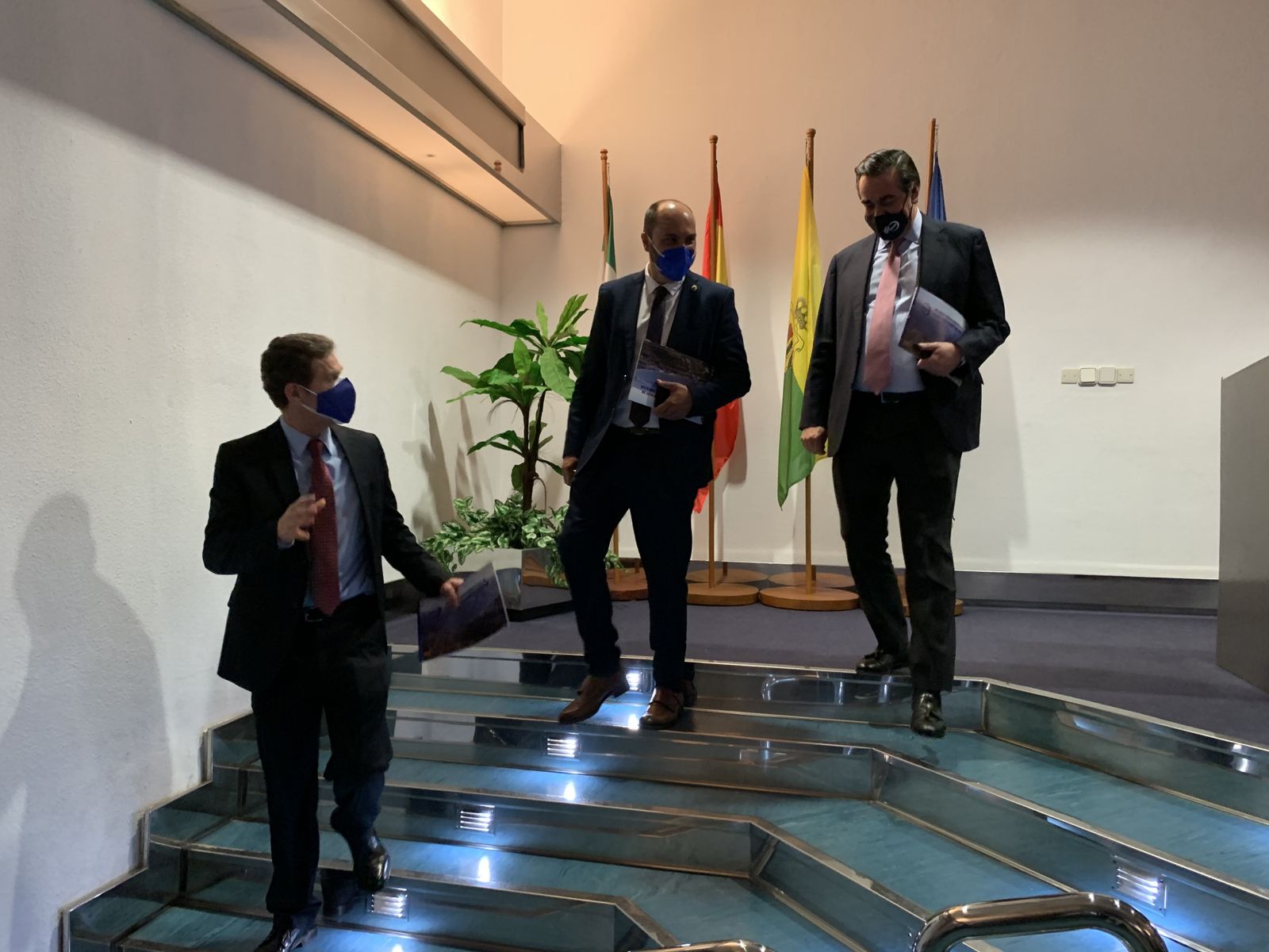 Francisco Fernández de la Mata, Miguel Alconchel y Bernardo Velázquez, tras la presentación de las inversiones en Acerinox.
