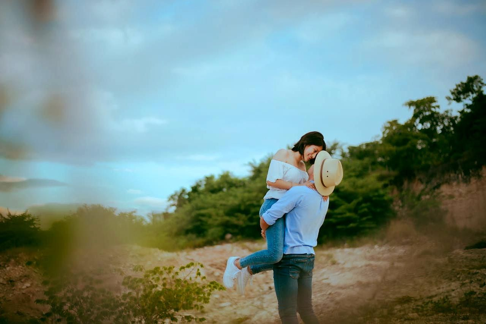 Un paseo por el campo puede ser la mejor manera de conocer a nuevas personas.