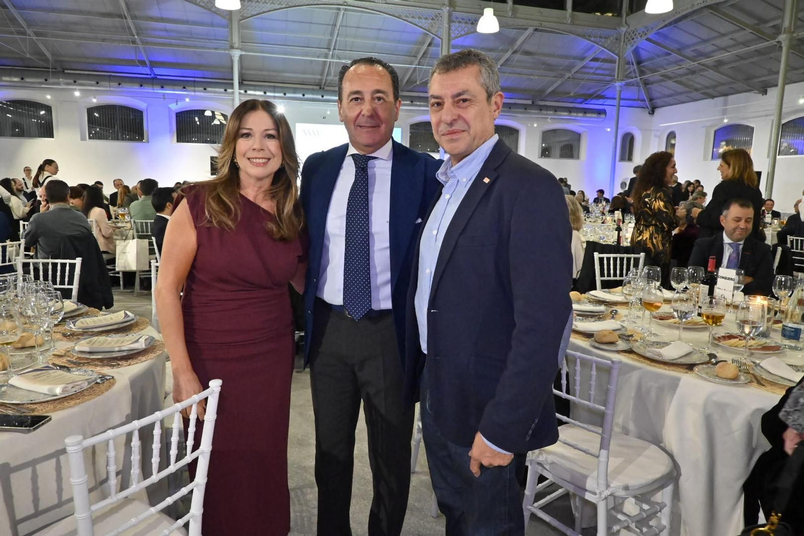 Imágenes de los invitados a la gala de los  37 premios Onubenses del Año