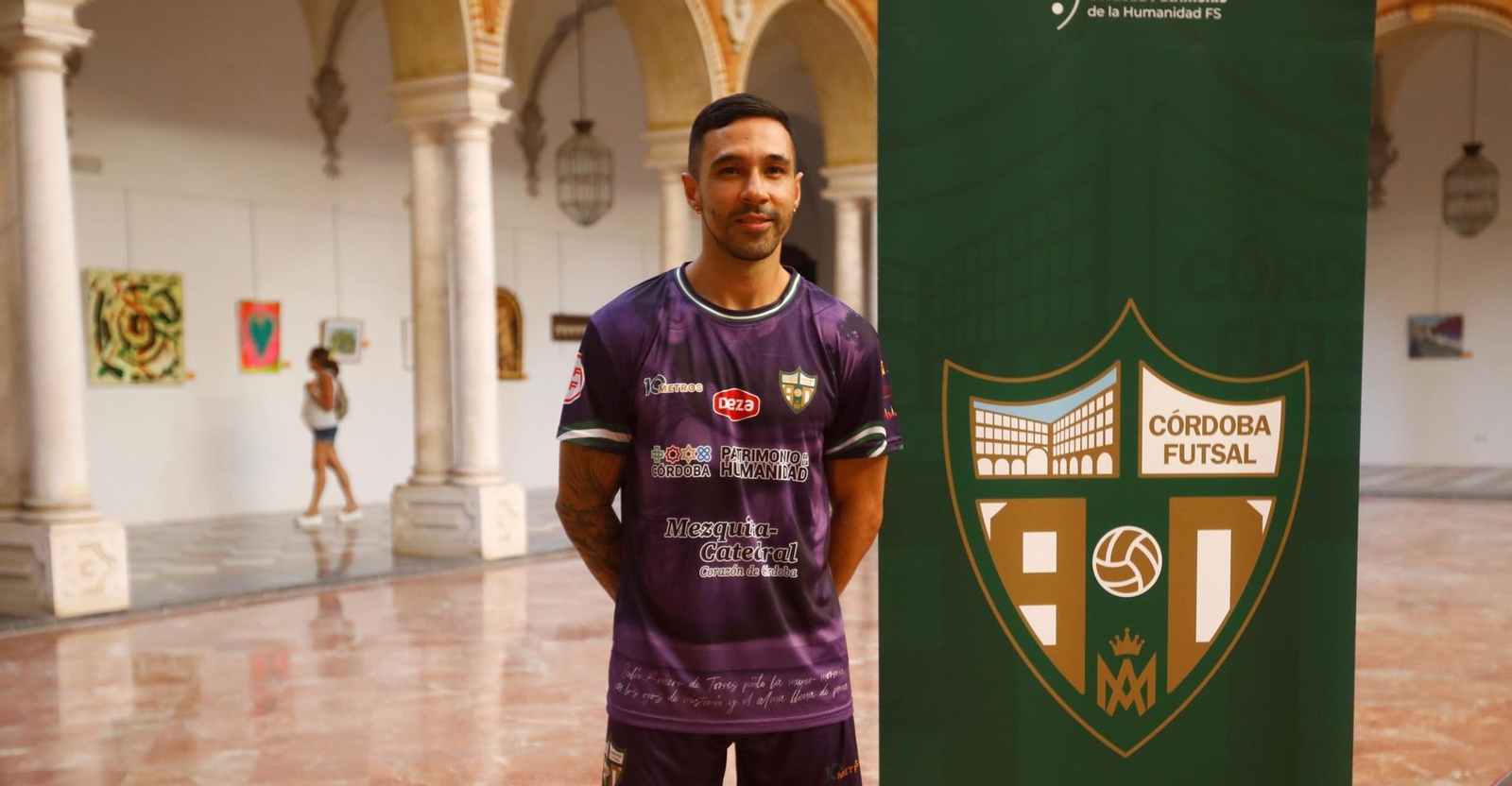Felipe Echevarría luce la segunda camiseta de este curso.