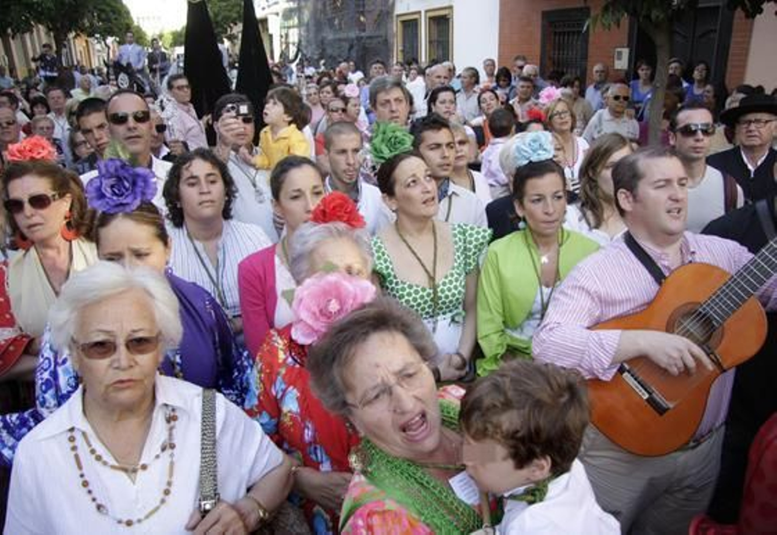 La Hermandad del Cerro del Águila inicia su peregrinación hacia El Rocío.

Foto: BELEN VARGAS