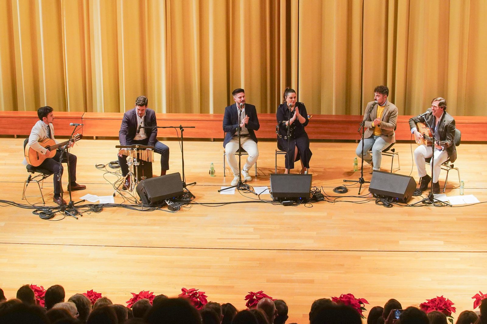 Todas las imágenes del encuentro empresarial granadino en favor de los afectados por la DANA