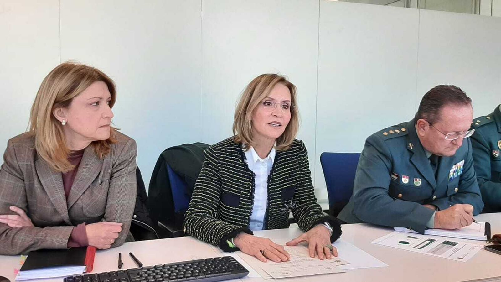 Manuela Parralo en la Comisión Provincial de Tráfico y Seguridad Vial.