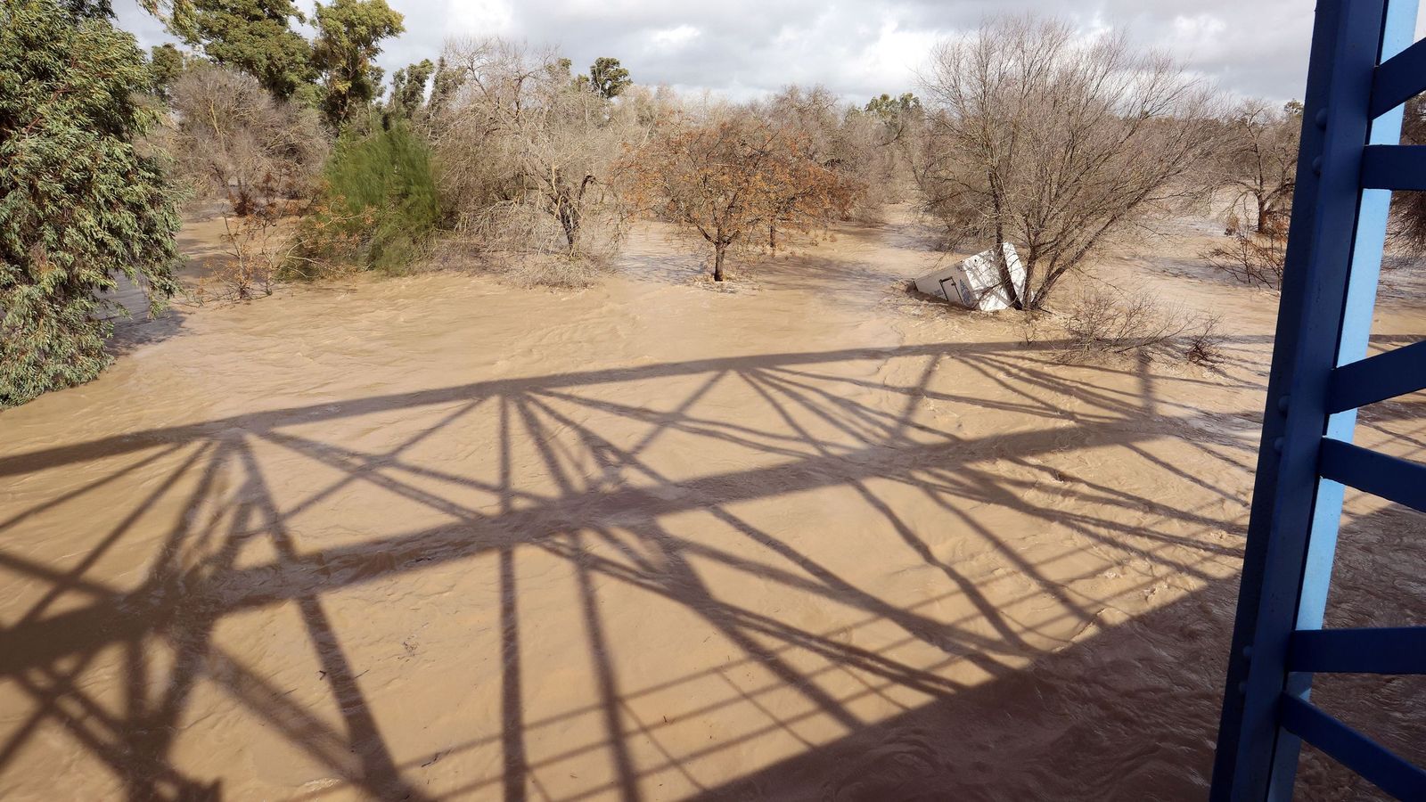 Así afronta la zona rural de Jerez la subida del río Guadalete