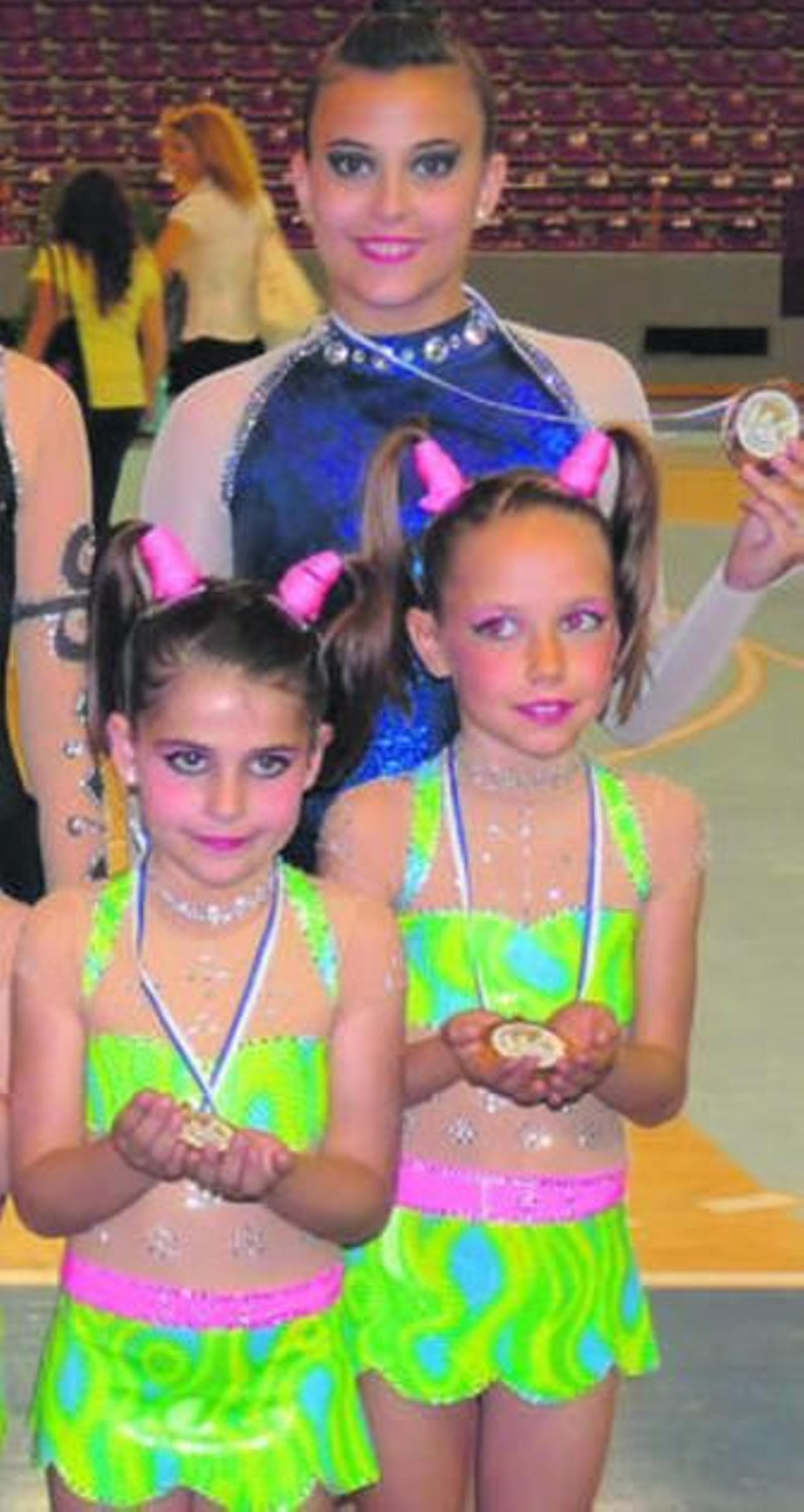 Gimnastas del Vipren Chiclana.
