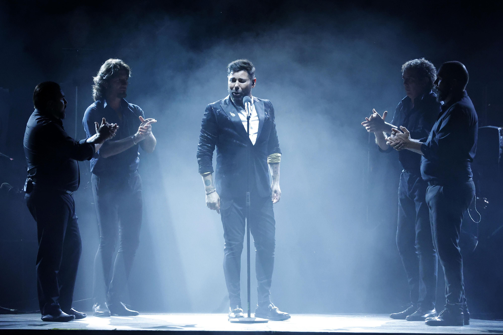 Las Imágenes del concierto de Miguel Poveda en Sevilla