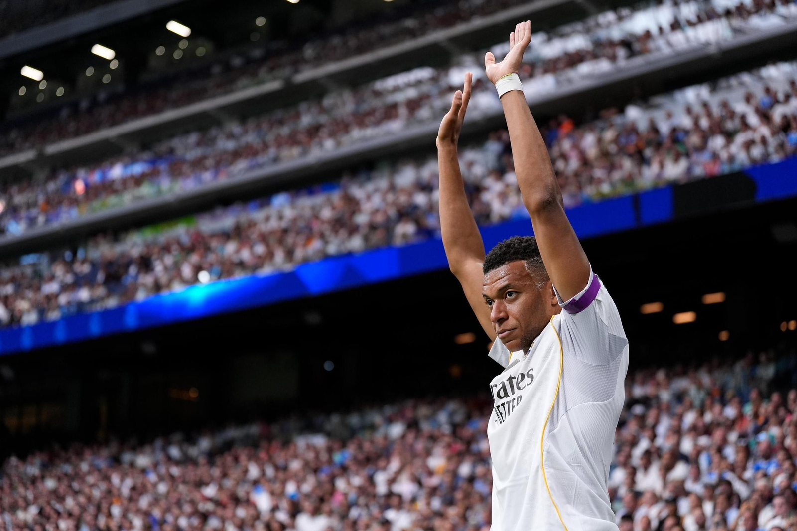 EuropaPress_6970771_Kylian_Mbappe_of_Real_Madrid_CF_gestures_during_th.jpg
