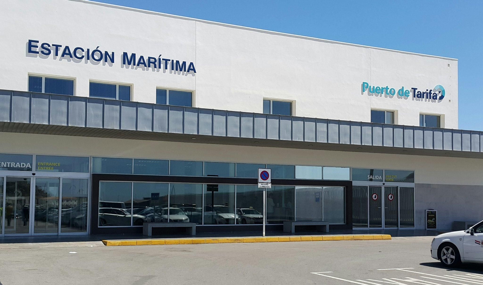 Terminal de pasajeros de la estación marítima de Tarifa.