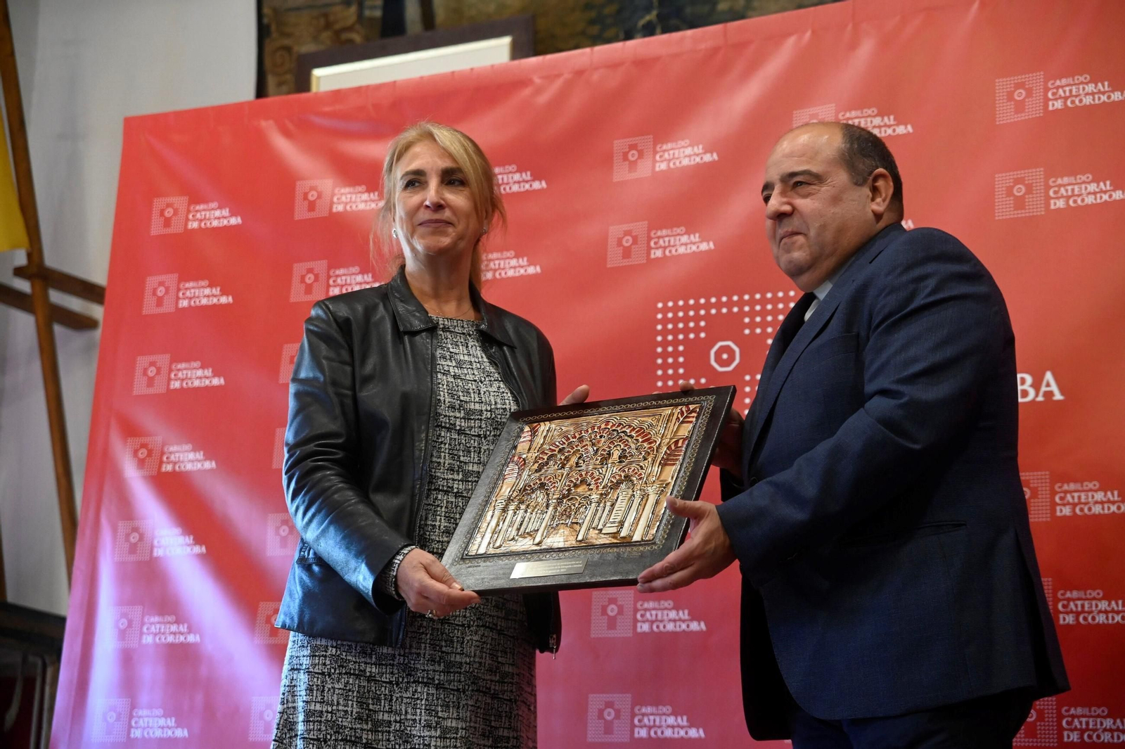 El reconocimiento a quienes lucharon contra el incendio de la Mezquita de Córdoba, en imágenes