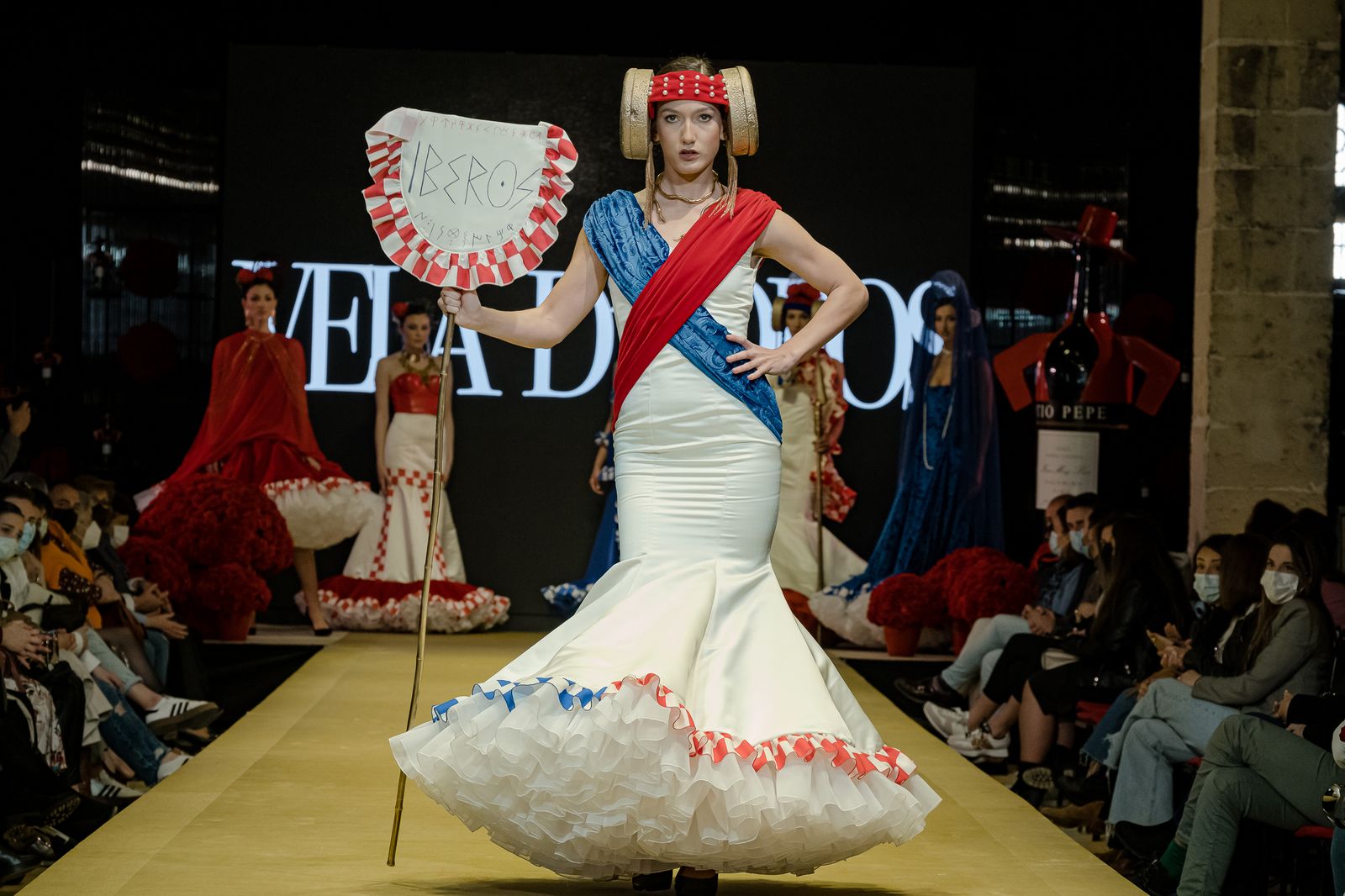Desfile Certamen Noveles Diseñadores