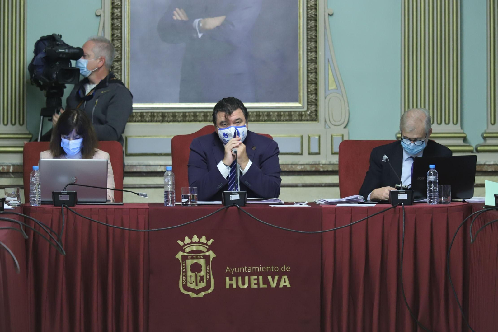 Imágenes del pleno celebrado en el Ayuntamiento de Huelva