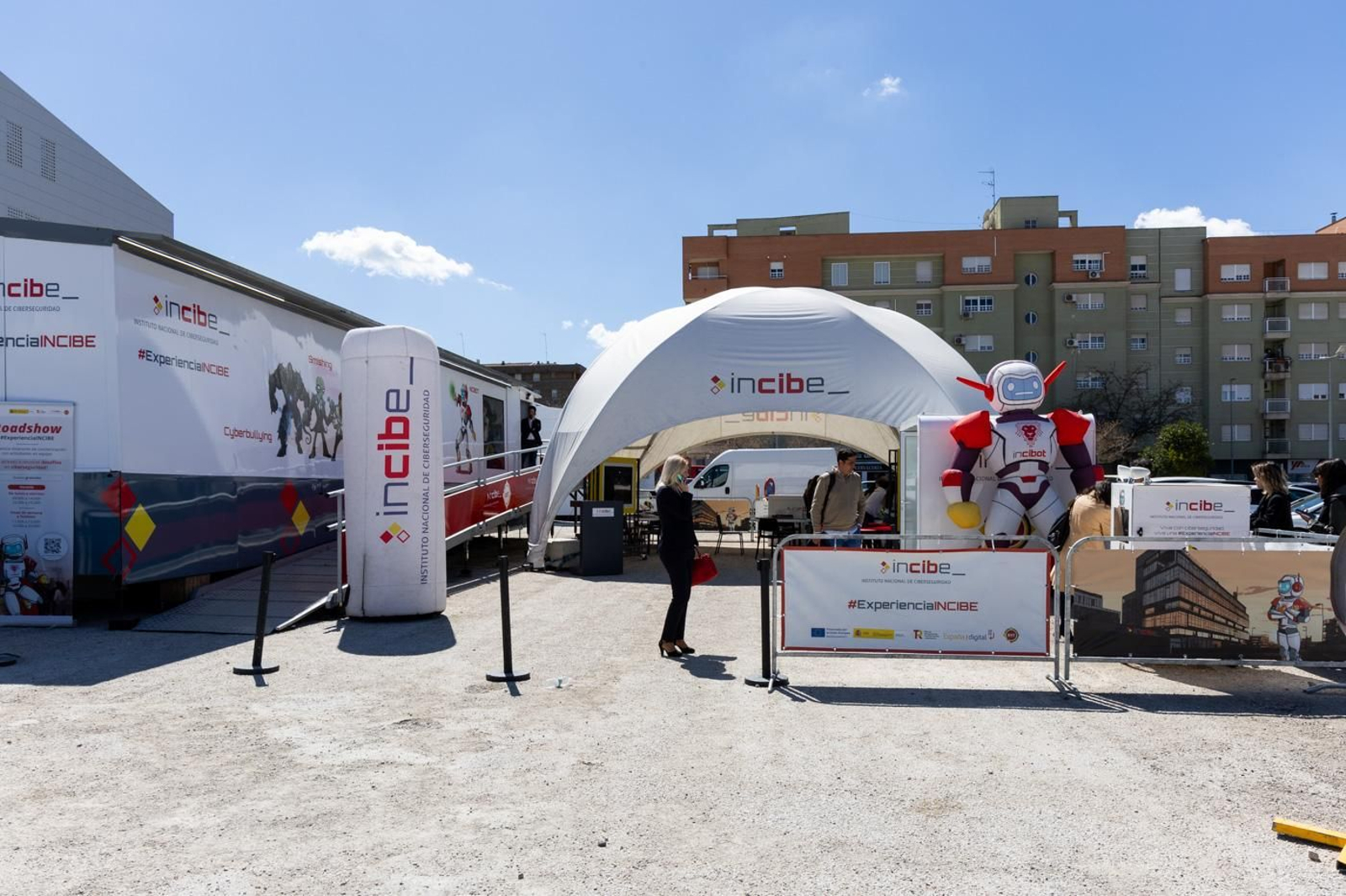 Visita el espacio 'Roadshow' Experiencia Incibe