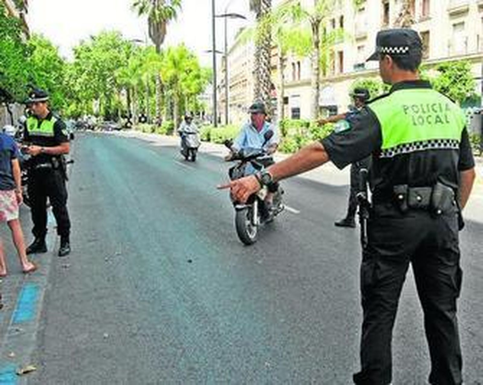 Policías, taxistas y ciclistas copan las quejas del Defensor del Ciudadano