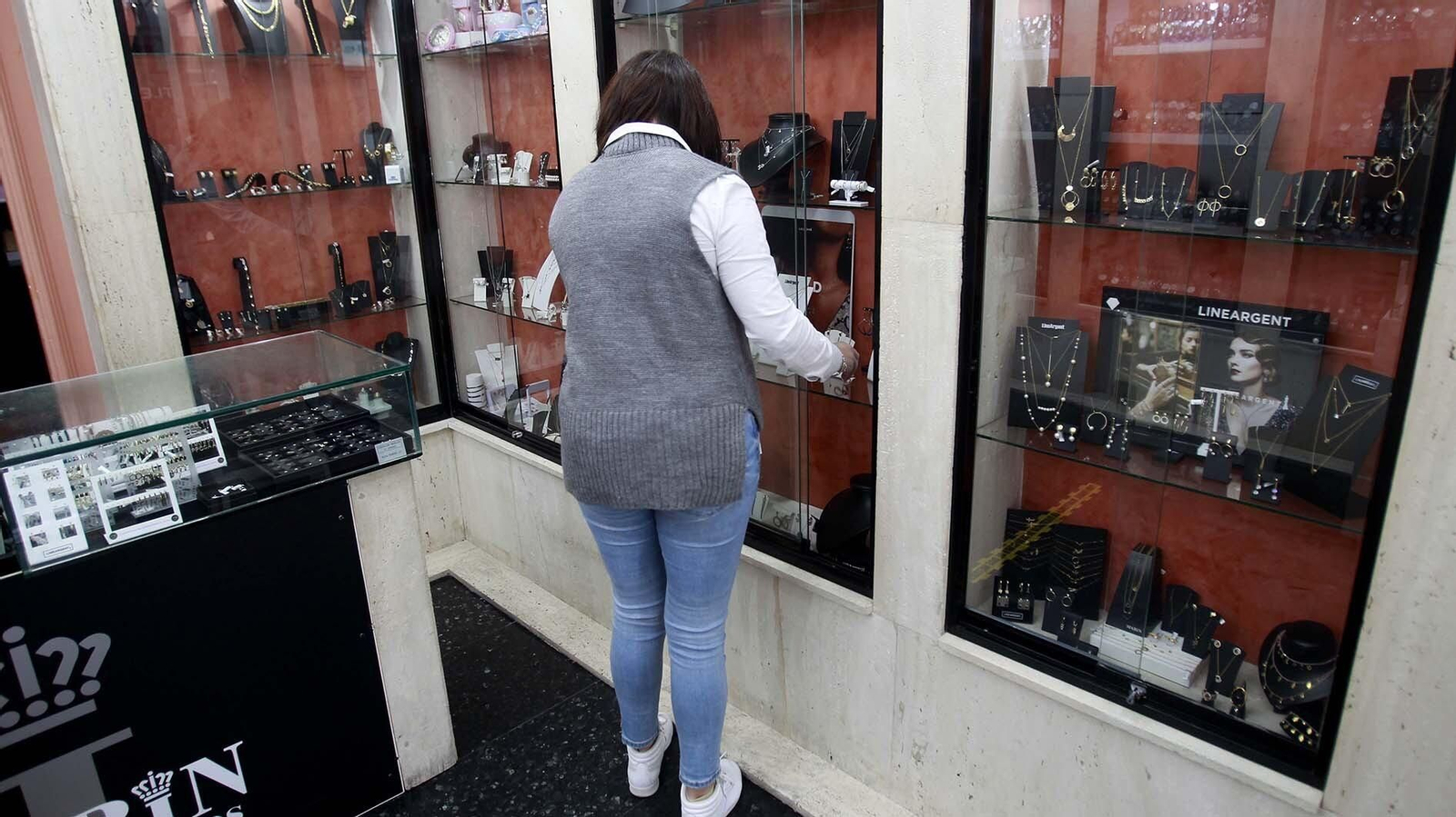 Apertura del comercio no esencial y los bares de Los Barrios