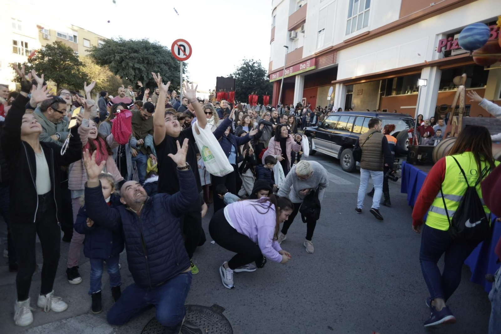 La cabalgata los Reyes Magos de Chiclana, en imágenes