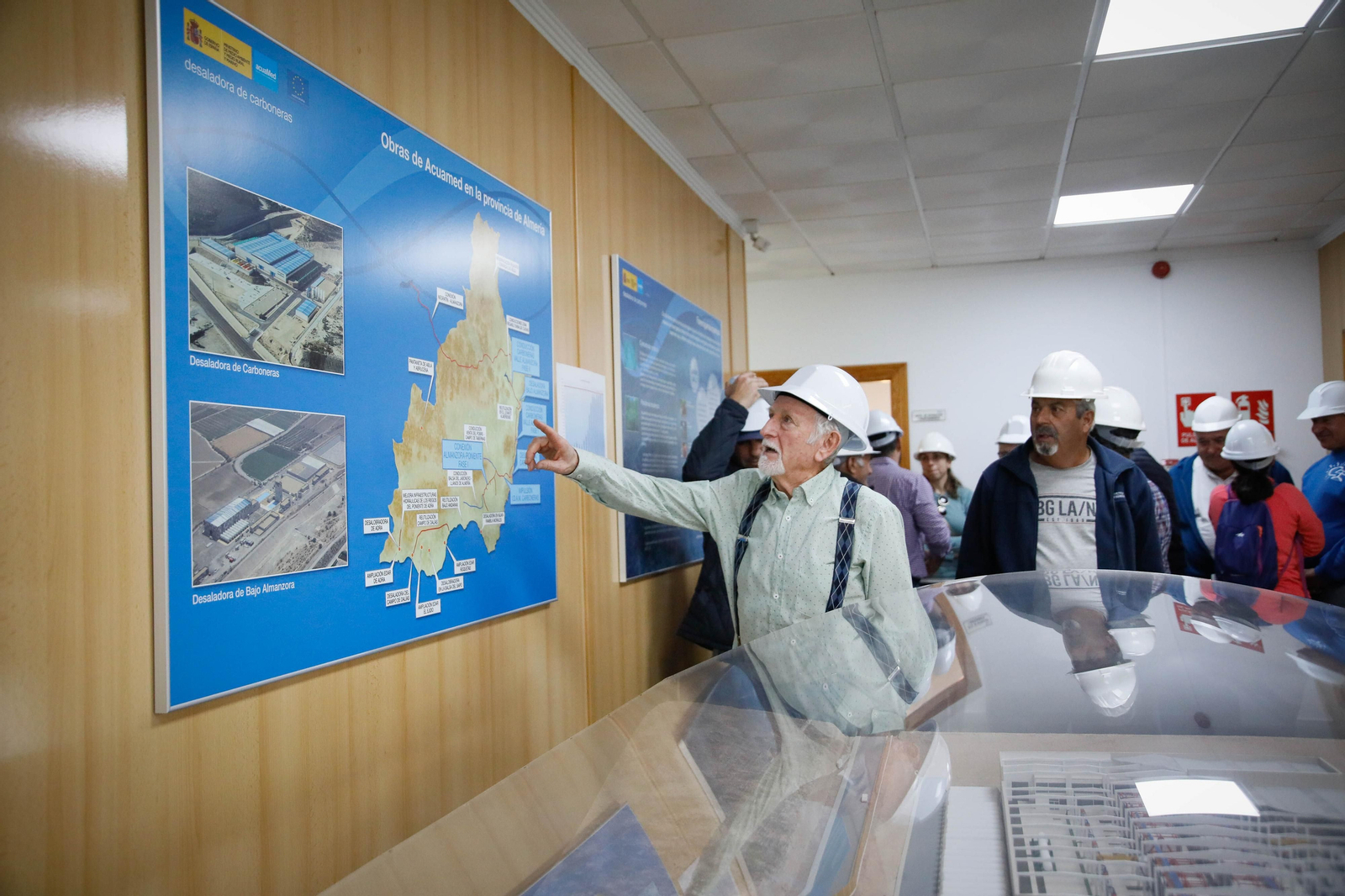CUCN visita la desaladora de Carboneras y las balsas de Níjar