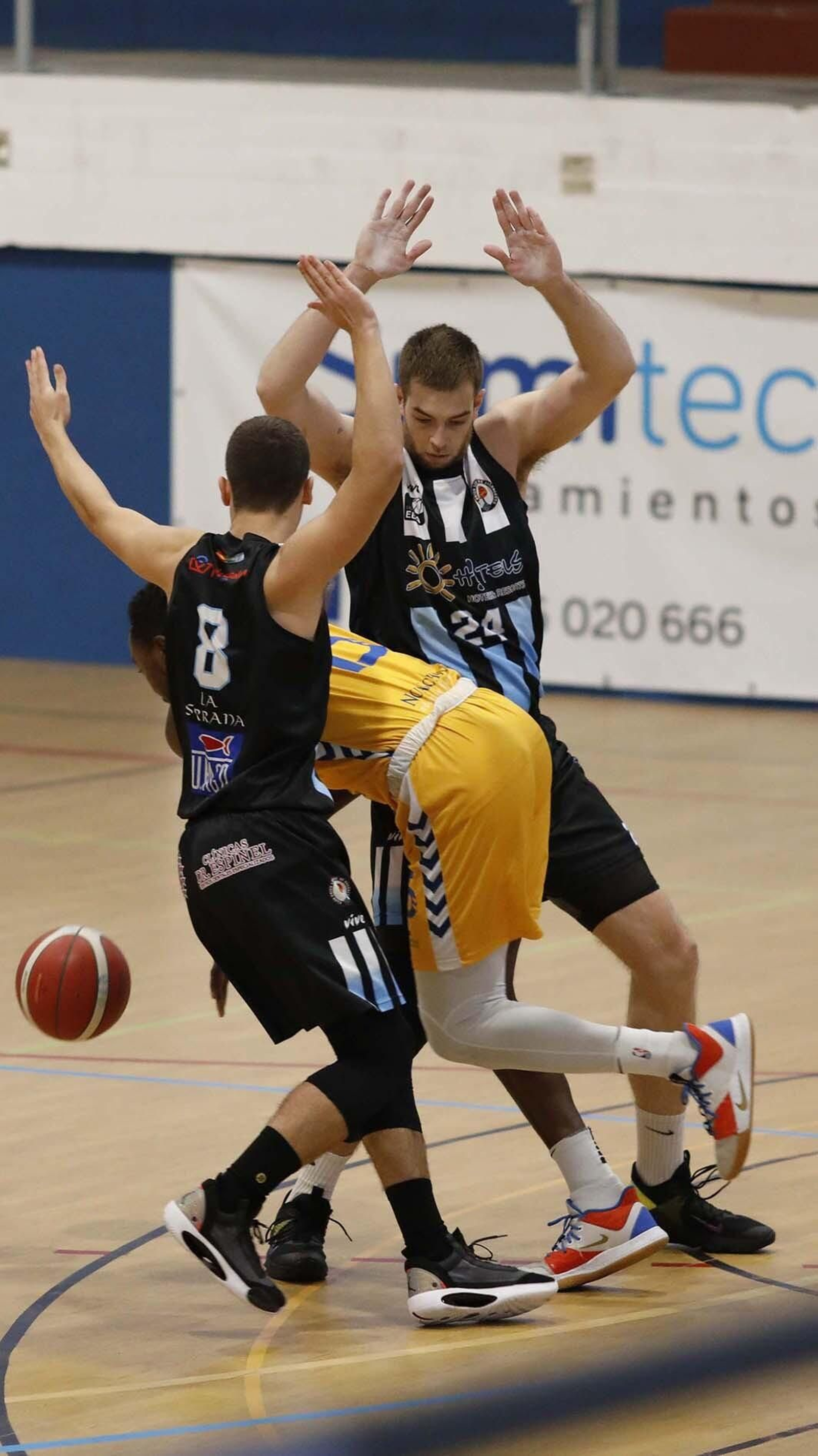 La Unión Linense de Baloncesto - Novaschool de Málaga