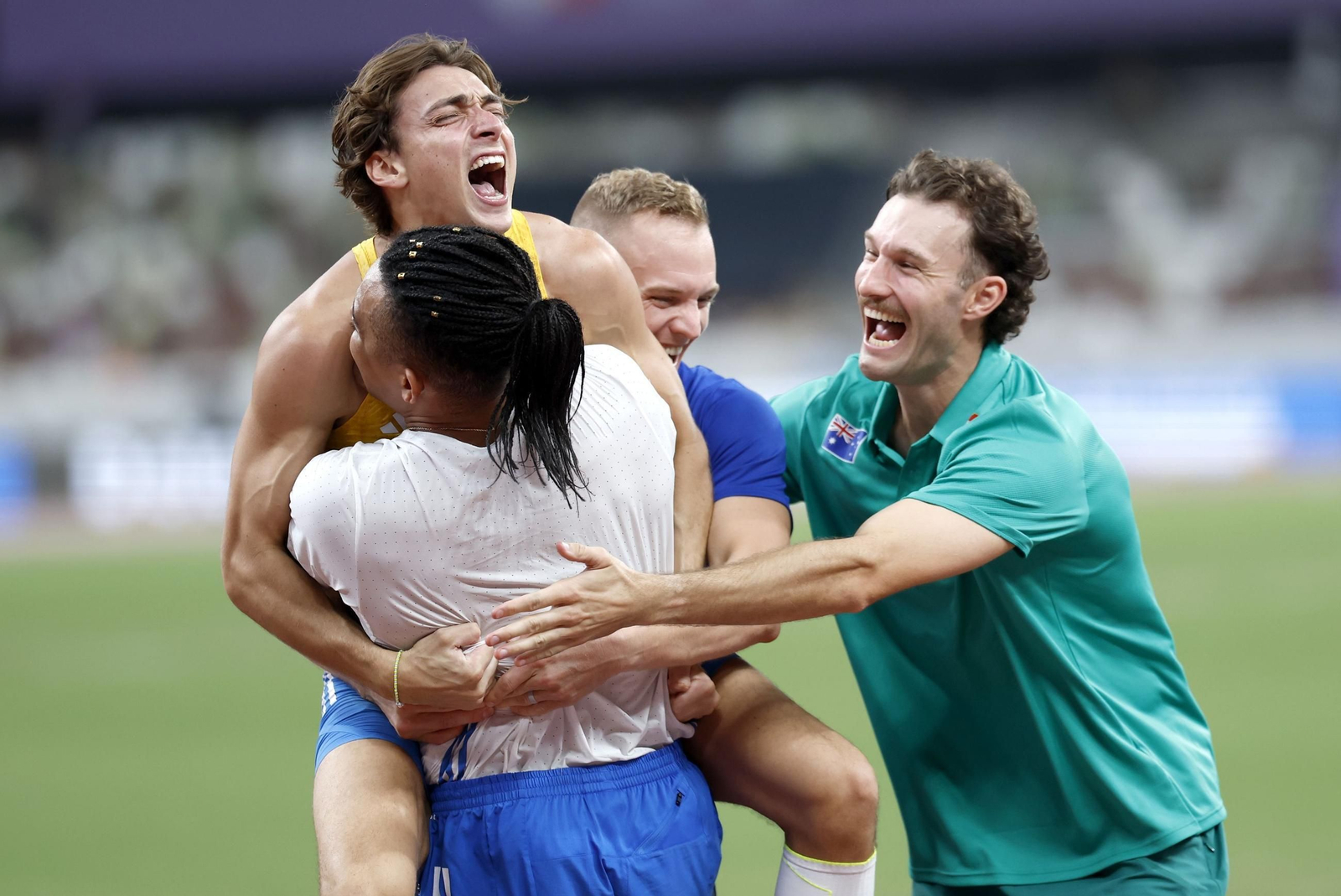 Las fotos del récord mundial de Duplantis y del resto de la jornada