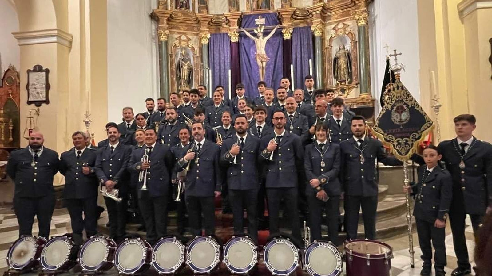 Presentación de la uniformidad de la Banda del Cristo de la Expiración