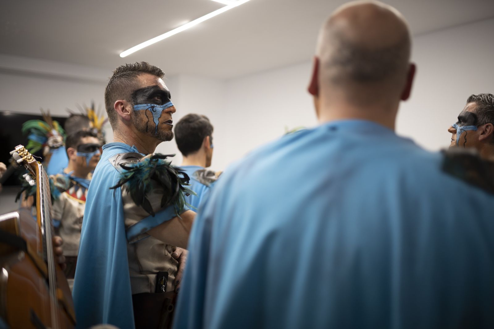 Imágenes de la actuación de la comparsa de Bollullos "El sacrificio" en el Carnaval Colombino