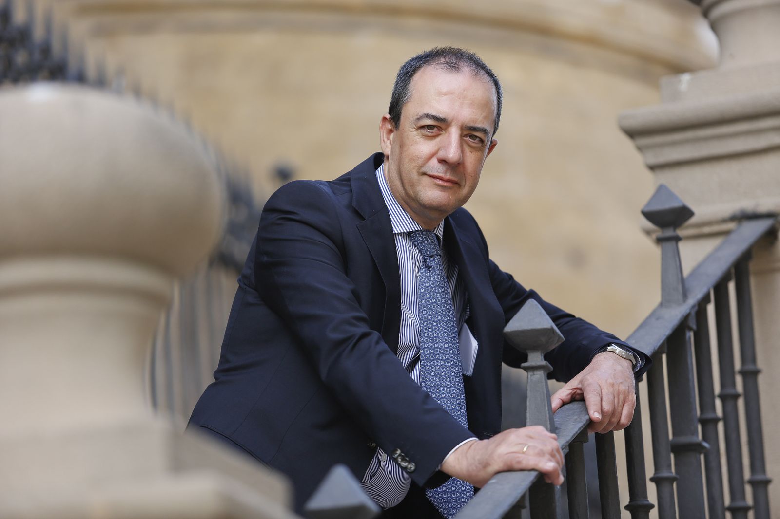 "La gente adorna el currículum, pero nos lo tomamos con humor"