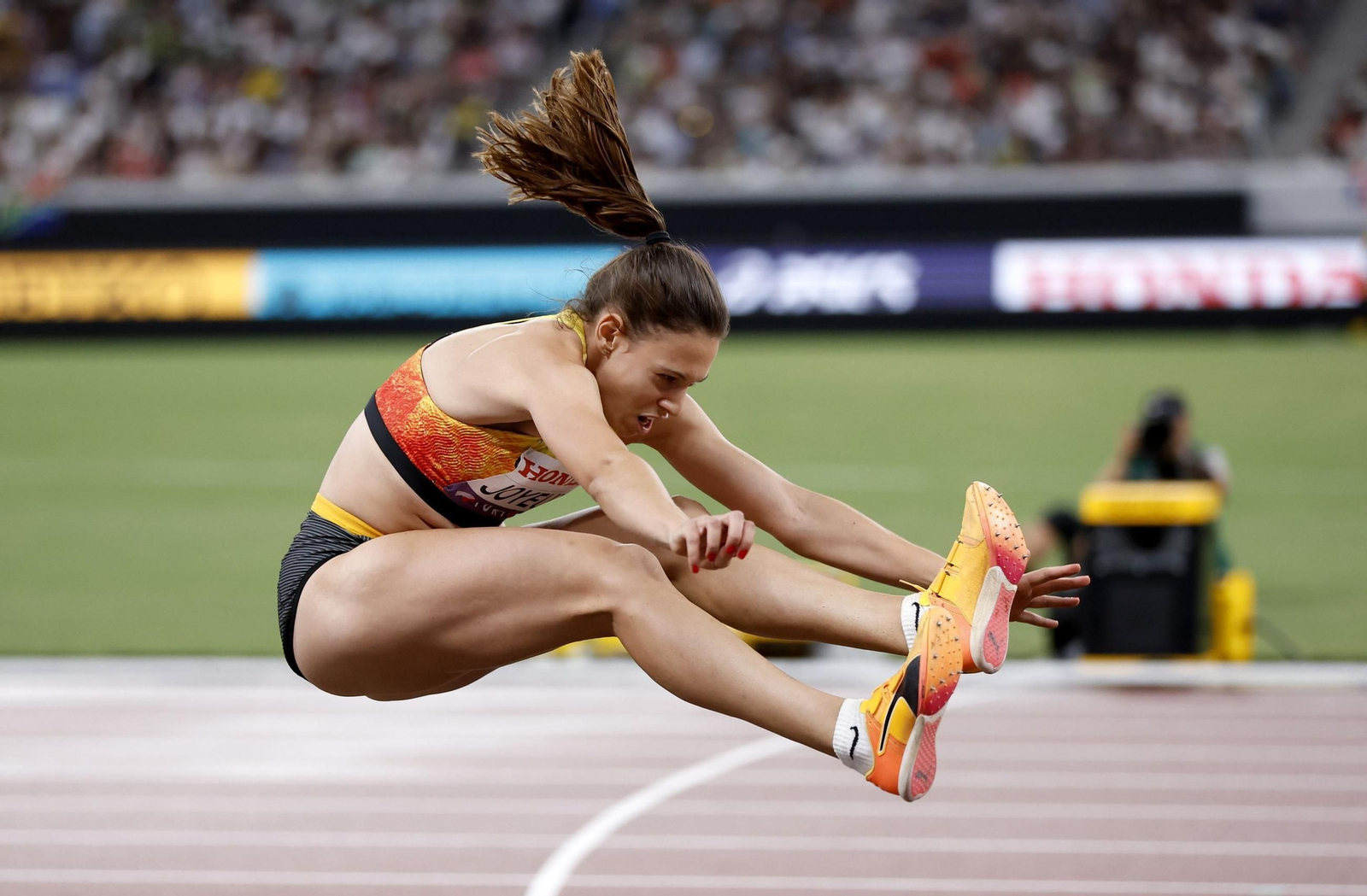 Las fotos del prometedor triunfo de Attaoui y del resto de la jornada del Mundial de Atletismo