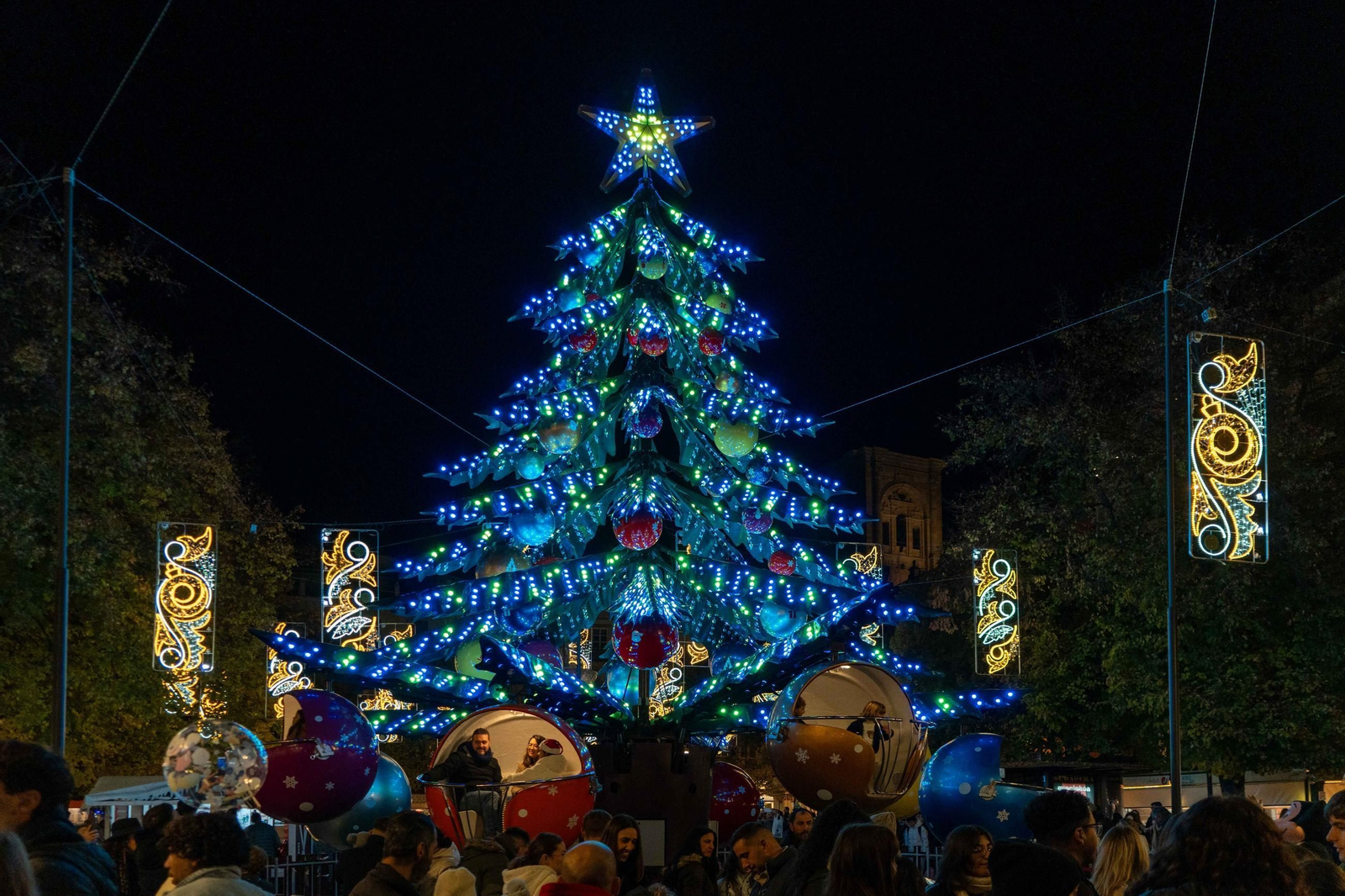 Inauguración del alumbrado navideño de Granada.