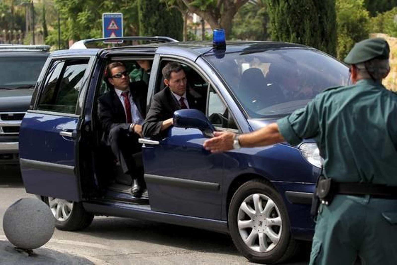 Michelle Obama y su hija pequeña Sasha ya descansan en la Costa del Sol./ EFE