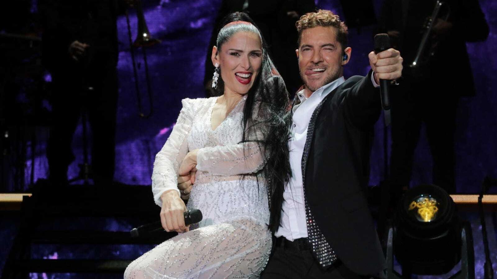 El almeriense, con Rosa López.