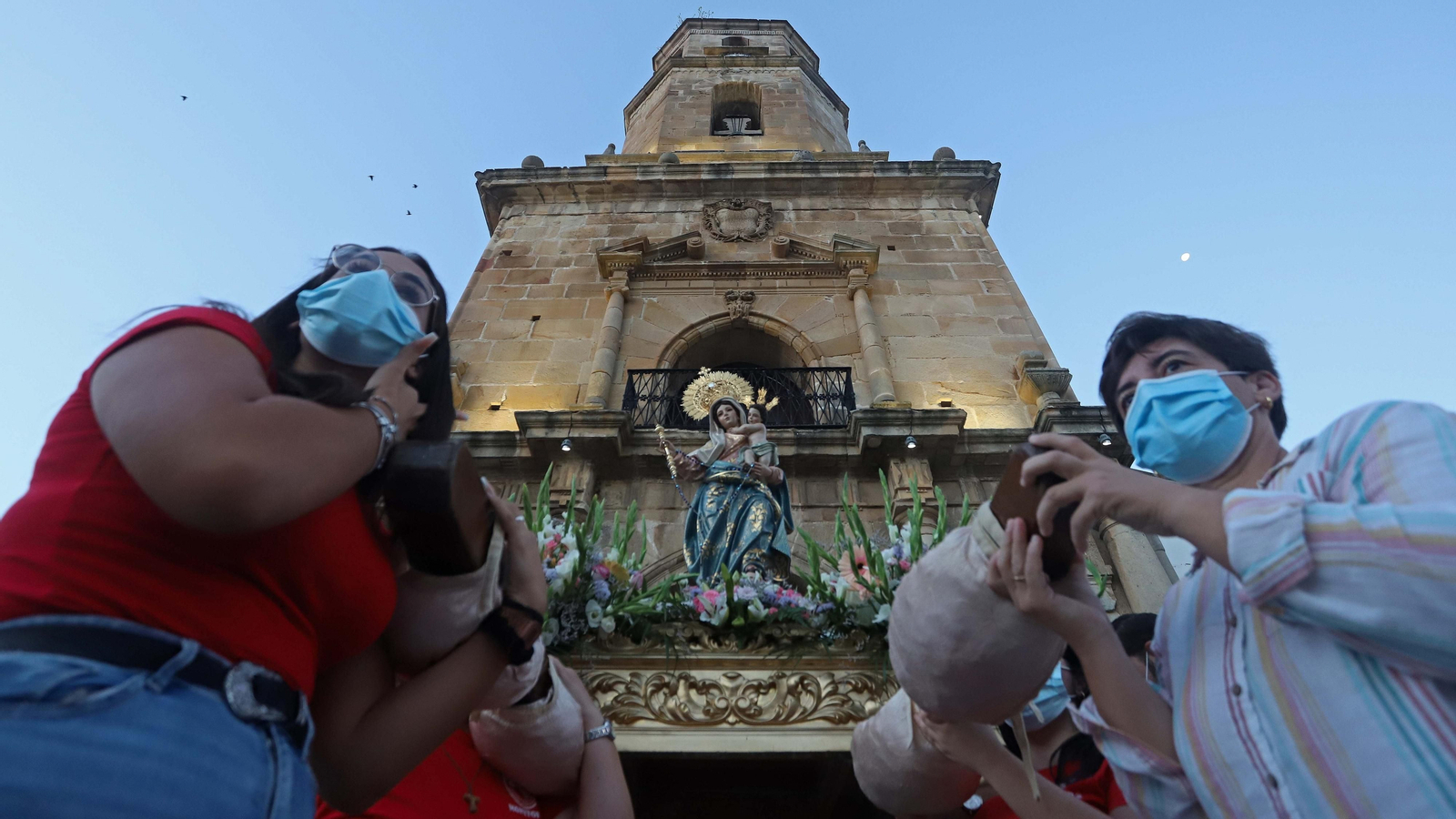 Fotos del Rosario de la Aurora de la Patrona de Los Barrios