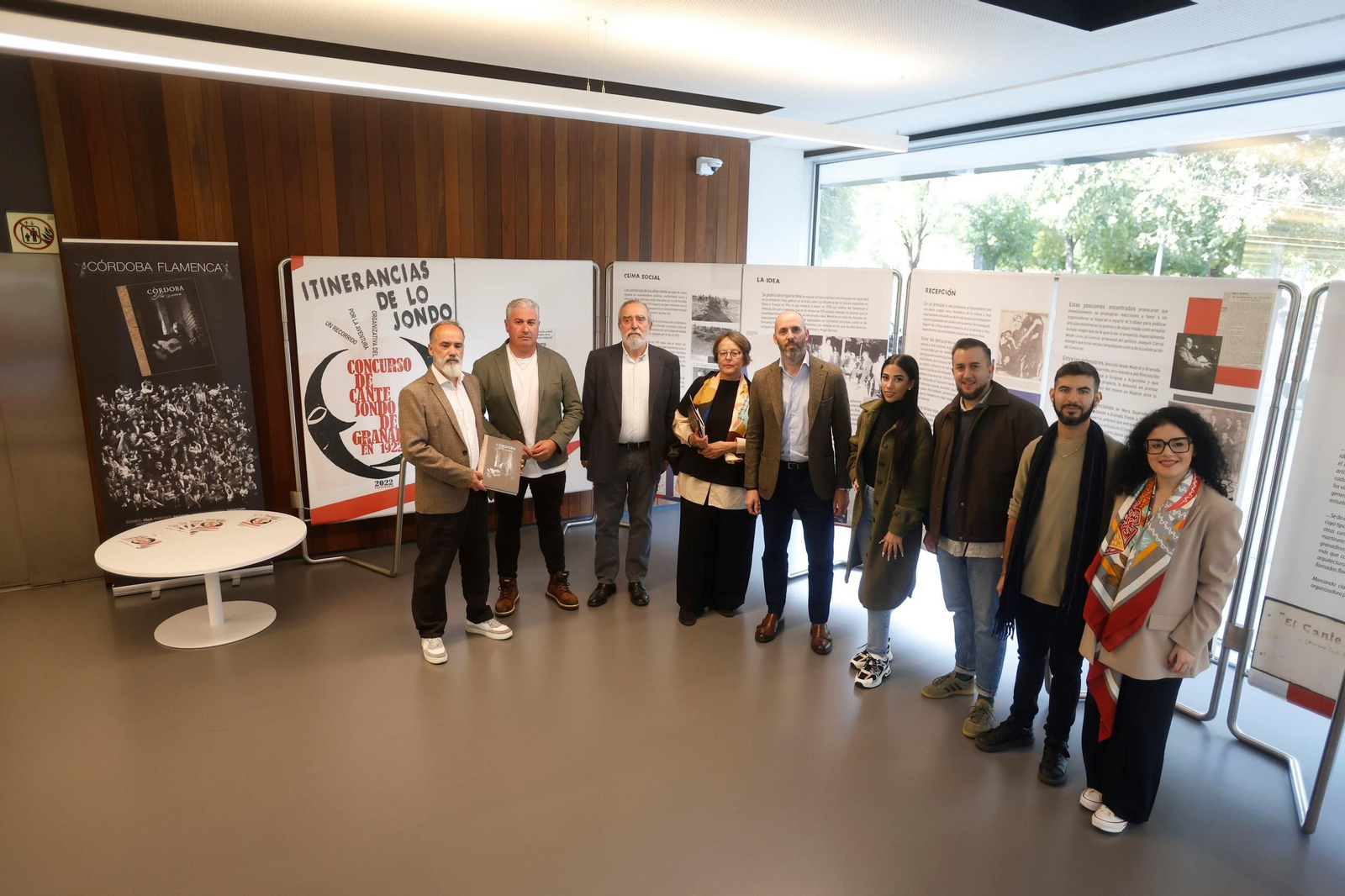 Un recorrido en imágenes por la exposición 'Itinerancias de lo jondo' en la Biblioteca Grupo Cántico