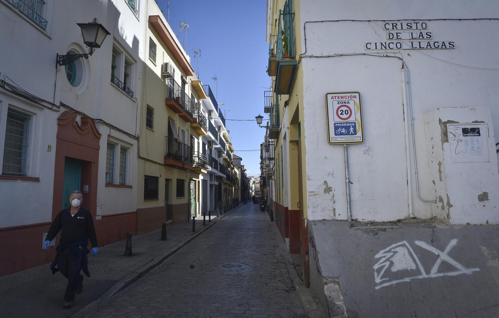 Las imágenes del estado de alarma en Sevilla
