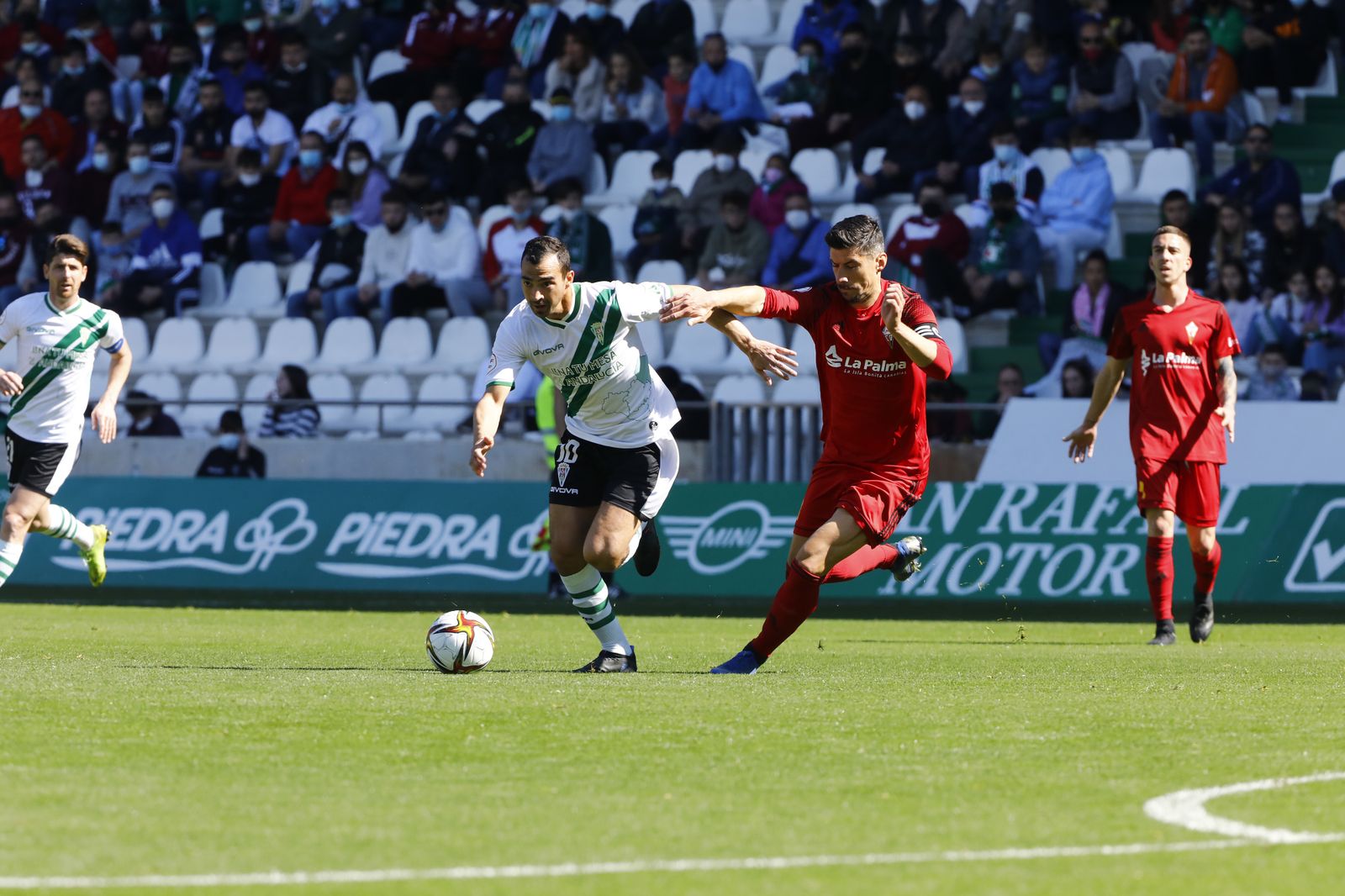 La victoria del Córdoba CF ante el Mensajero, en imágenes