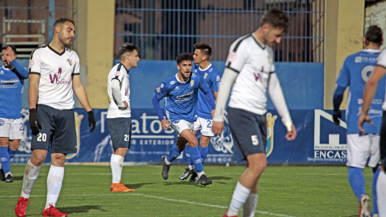 Imágenes del Xerez CD y CD Pozoblanco en el Pedro S. Garrido
