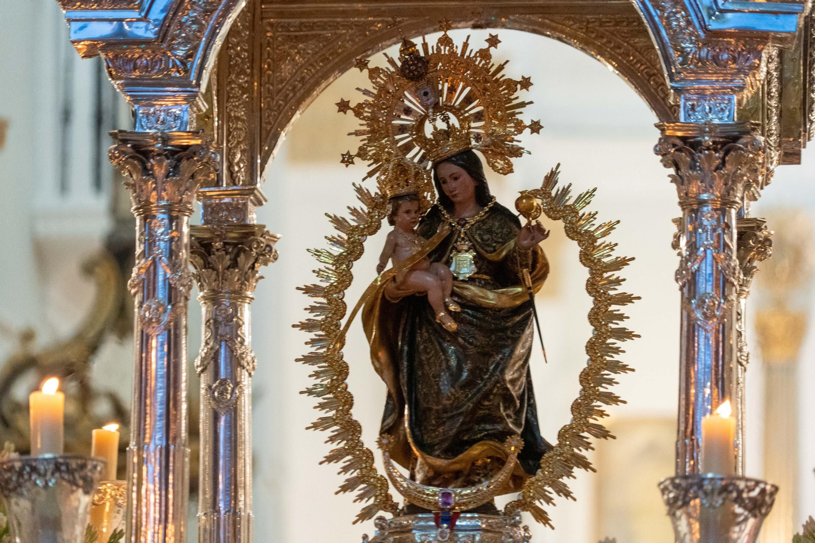 Imágenes del traslado de Nuestra Señora de la Cinta a la Parroquia Mayor de San Pedro