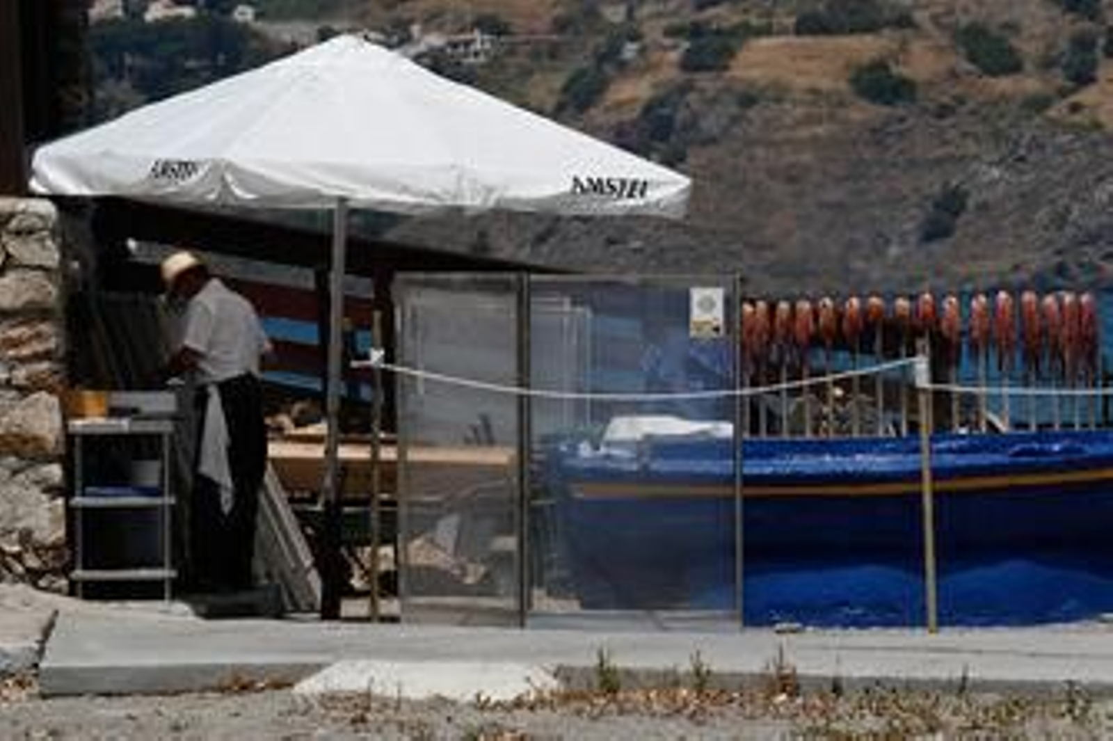 Desescalada: fotos de la primera gran jornada playera en la Costa de Granada