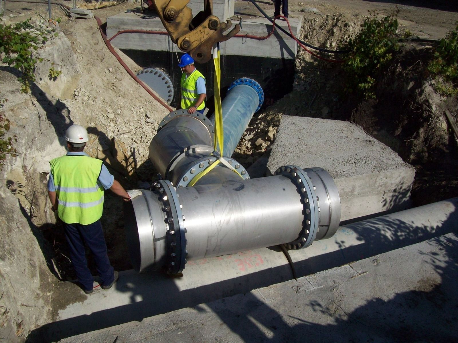 Imagen de una de las tuberías que forman parte de la red de abastecimiento