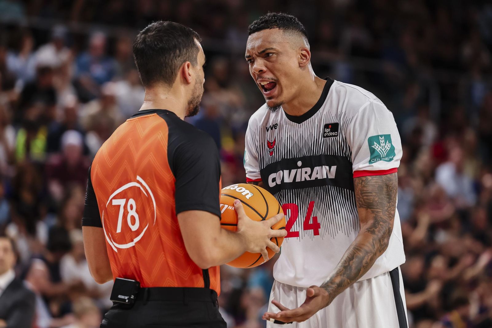 Las mejores imágenes del partido del Covirán Granada en el Palau
