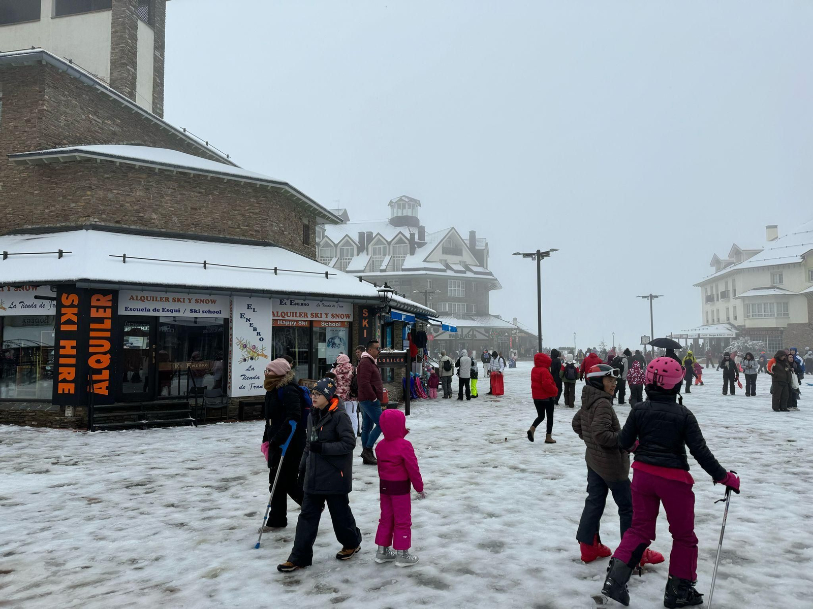 Fotos: la nieve que por fin deja blanca Sierra Nevada