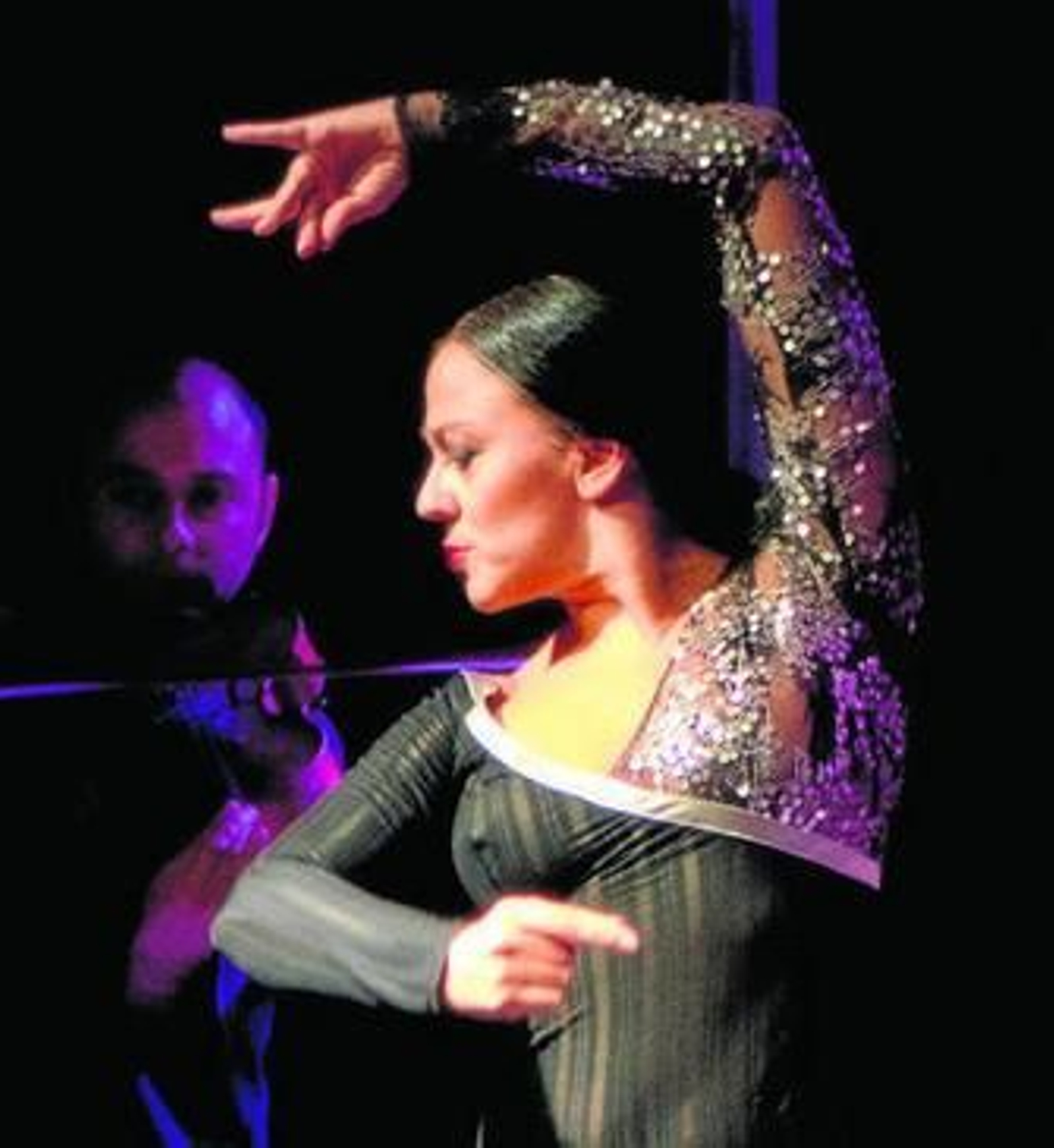 Asunción Pérez, 'Choni', baila en un momento de 'La Suite del Reloj'.