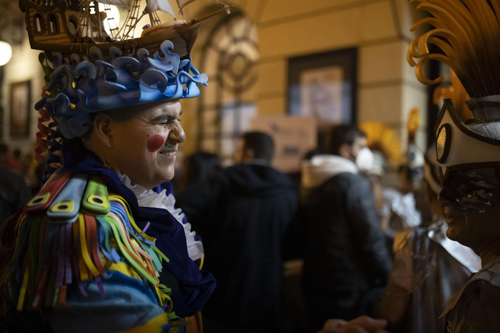 Imágenes del ambiente en el cuarto día del concurso de agrupaciones del Carnaval Colombino