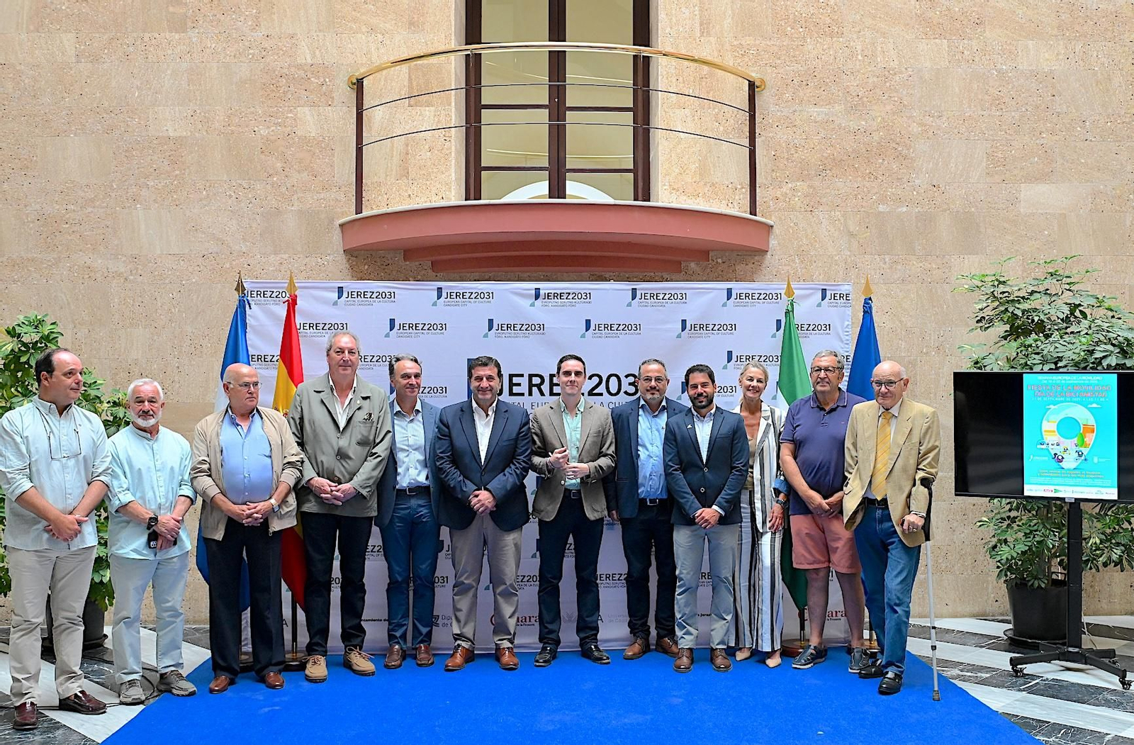 Asistentes a la presentación de la Semana de la Movilidad.