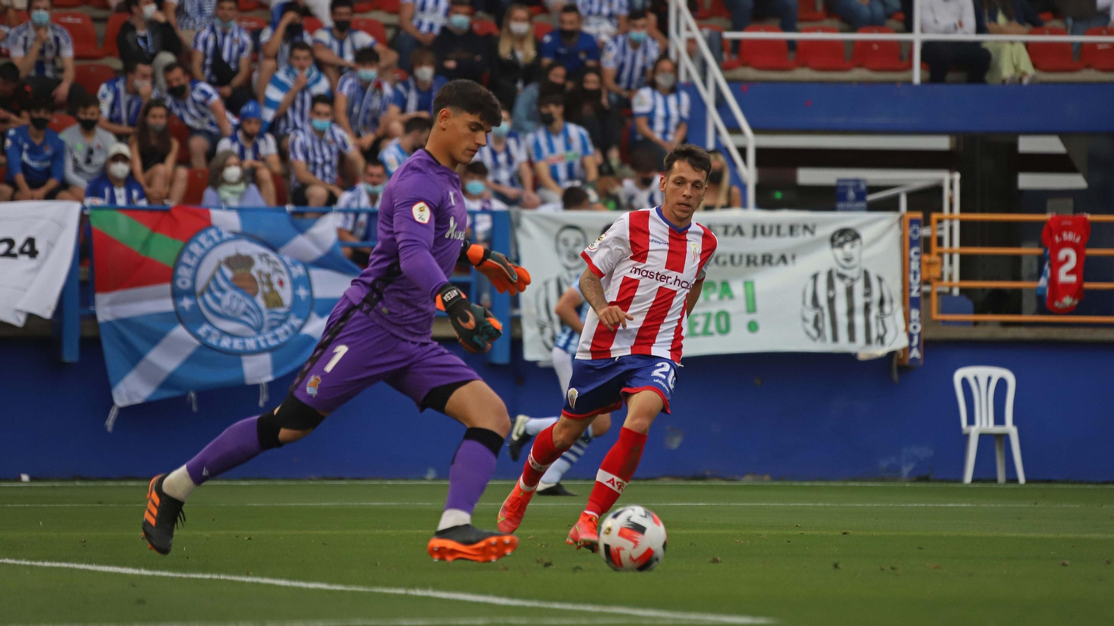 Las mejores fotos del Real Sociedad B - Algeciras CF