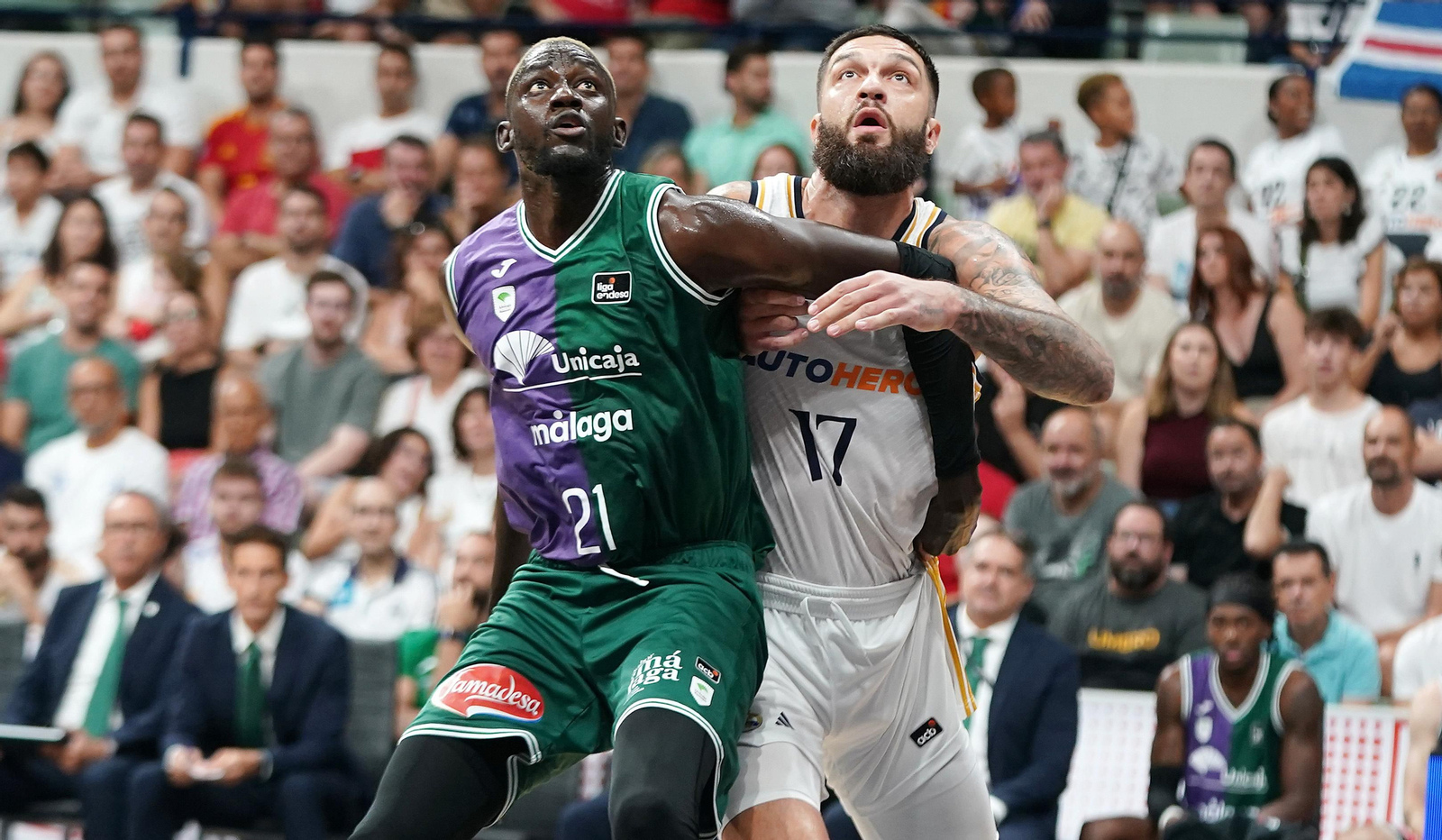 Diop, frente a Poirier Diop, frente a Poirier