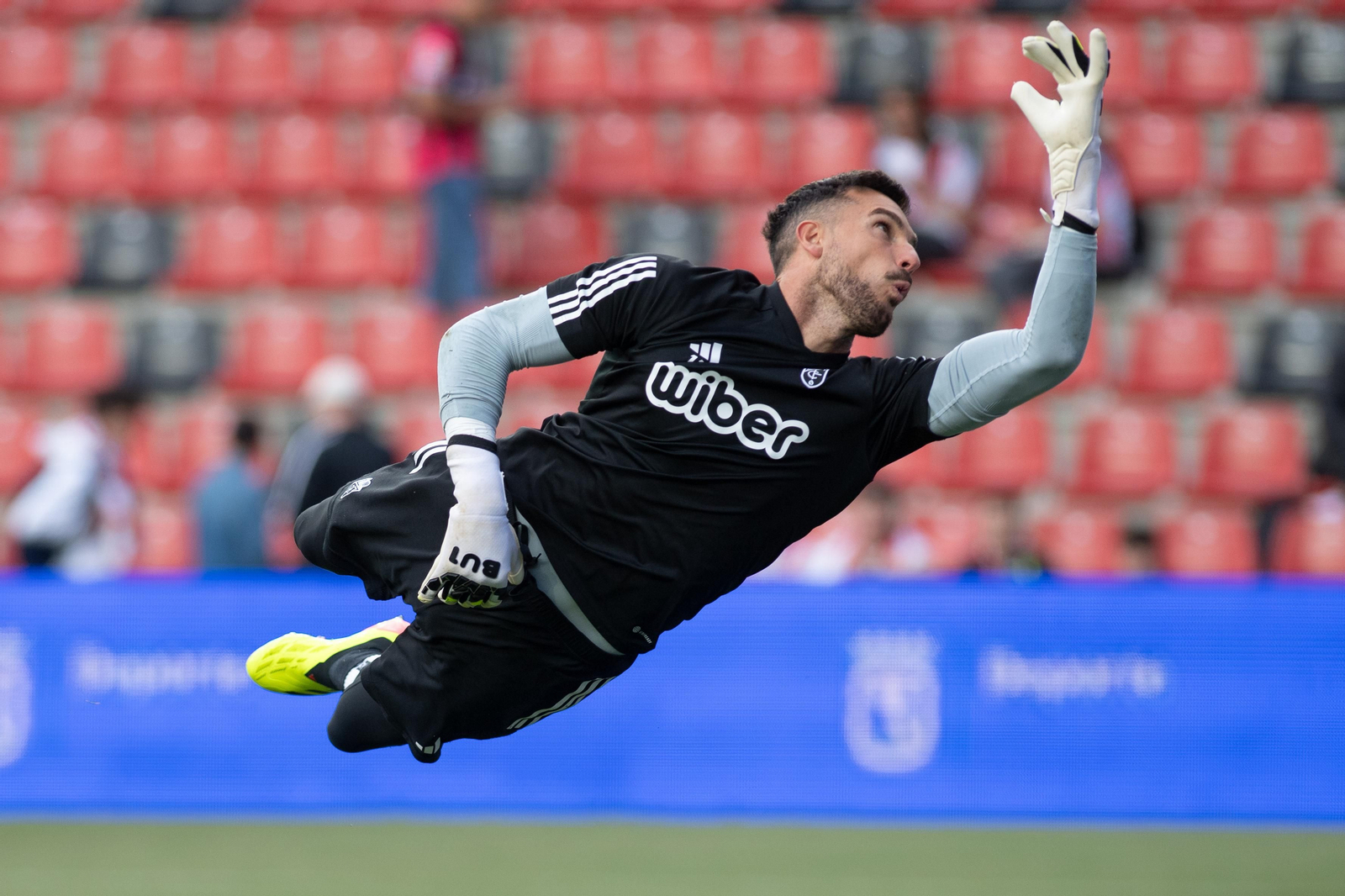 Marc Martínez debutó en Vallecas con el Granada CF.