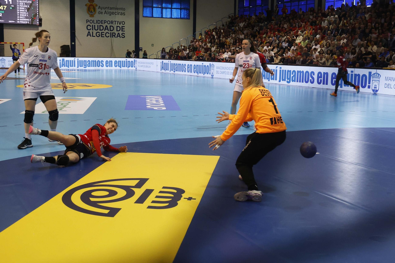 Las fotos del España Croacia de clasificación para el Mundial femenino de balonmano, en Algeciras