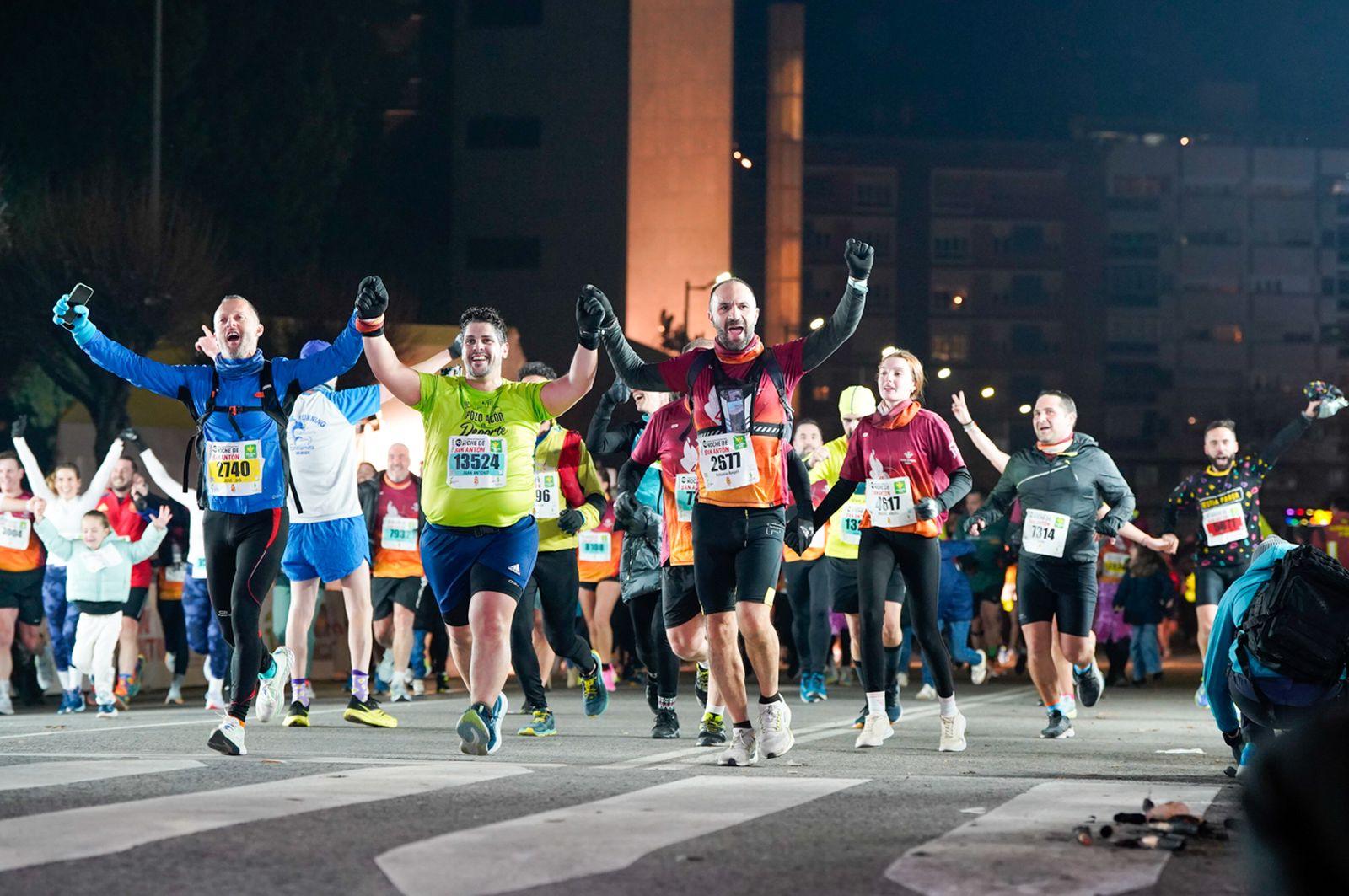 En imágenes: búscate en tu llegada a meta de la Carrera de San Antón 2026 (18)